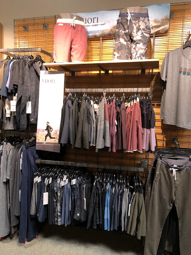 Camping Store «REI», reviews and photos, 12218 E Foothill Blvd, Rancho Cucamonga, CA 91739, USA