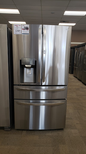 Appliance Store «Famous Tate Appliance & Bedding Centers», reviews and photos, 4520 E Bay Dr, Clearwater, FL 33764, USA