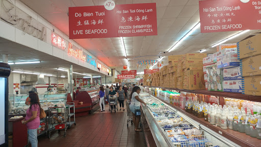 Asian Grocery Store «Vinh Phat Market», reviews and photos, 6105 Stockton Blvd, Sacramento, CA 95824, USA