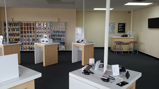 Cell Phone Store «Verizon Authorized Retailer - Wireless Zone», reviews and photos, 17146 S Dupont Hwy, Harrington, DE 19952, USA