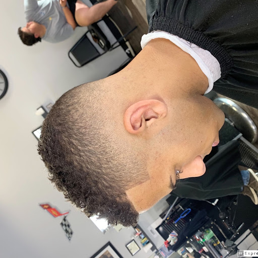 Barber Shop «TAPERZ BARBER SHOP», reviews and photos, 11477 Woodland Springs Dr, Fort Worth, TX 76244, USA