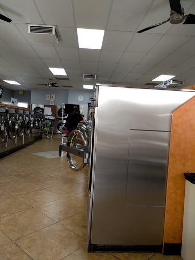 Laundromat «Sparklean Laundry Indio», reviews and photos, 81106 CA-111 Suite G, Indio, CA 92201, USA