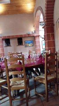 Atmosphère du Restaurant français Restaurant l'Escarbille à Montgiscard - n°17