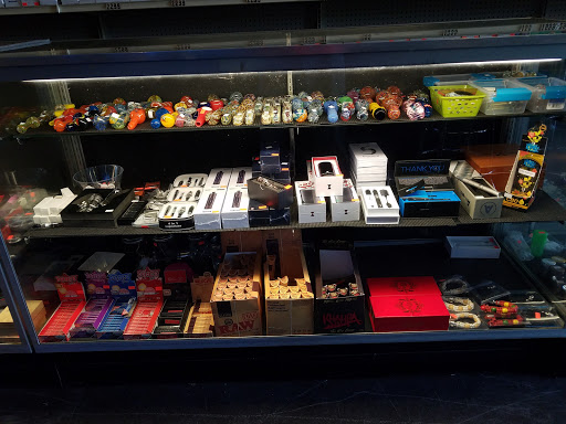 Tobacco Shop «Wi Vape 2 & Smoke Shop», reviews and photos, 11983 Ocean Hwy, Pawleys Island, SC 29585, USA