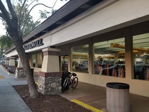 Thrift Store «Goodwill Store», reviews and photos, 23740 El Toro Rd e, Lake Forest, CA 92630, USA