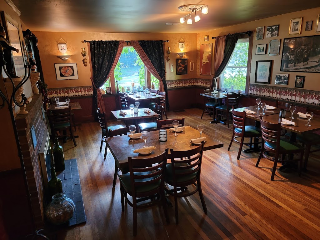 Dante's Pasta & Vino 03825