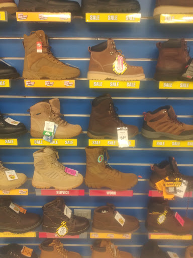 Sporting Goods Store «Big 5 Sporting Goods - Pico Rivera», reviews and photos, 9426 Whittier Blvd, Pico Rivera, CA 90660, USA