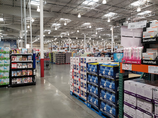 Warehouse store «Costco Wholesale», reviews and photos, 1300 Edwards Ferry Rd NE, Leesburg, VA 20176, USA