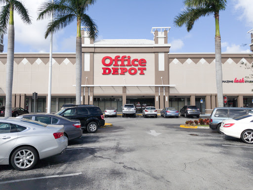 Shopping Mall «Southport Shopping Center», reviews and photos, 1303 SE 17th St, Fort Lauderdale, FL 33316, USA