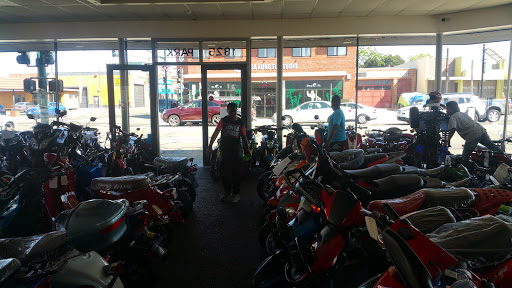 Motor Scooter Dealer «Scooter Importer», reviews and photos, 1825 Park St, Alameda, CA 94501, USA