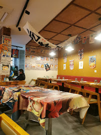 Atmosphère du Restaurant de cuisine fusion asiatique Oui Chuan Brochettes Grillées et Bentos à Montpellier - n°5