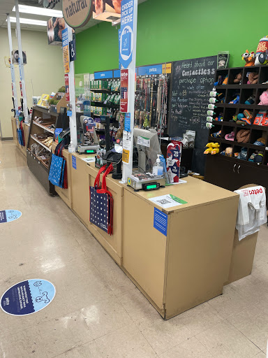 Pet Supply Store «Petco Animal Supplies», reviews and photos, 508 N Doheny Dr, West Hollywood, CA 90048, USA