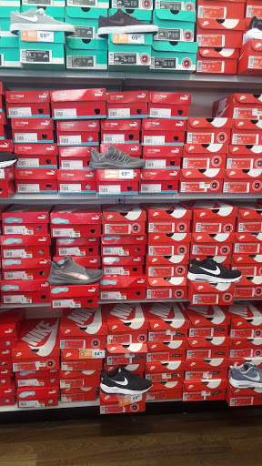 Shoe Store «Rack Room Shoes», reviews and photos, 245 King St, Charleston, SC 29401, USA