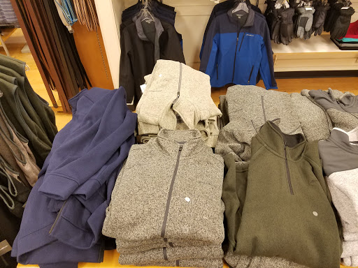 Clothing Store «Eddie Bauer Outlet», reviews and photos, 36502 Seaside Outlet Dr #1250, Rehoboth Beach, DE 19971, USA