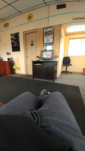 Used Car Dealer «Auto Perks», reviews and photos, 3474 Taylor Blvd, Louisville, KY 40215, USA