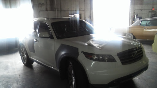 Auto Body Shop «Diamond Auto Painting & Collision», reviews and photos, 1360 Old Dixie Highway, West Palm Beach, FL 33403, USA