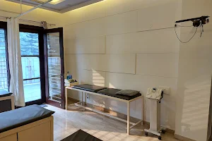 Dr Manju's Grace Physiotherapy Clinic image
