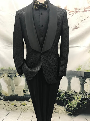 Clothing Store «The City Outlet Clothing», reviews and photos, 17653 Twelve Mile Rd, Lathrup Village, MI 48076, USA