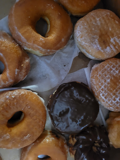 Donut Shop «Original Country Donuts», reviews and photos, 3091 US-20 #101, Elgin, IL 60124, USA