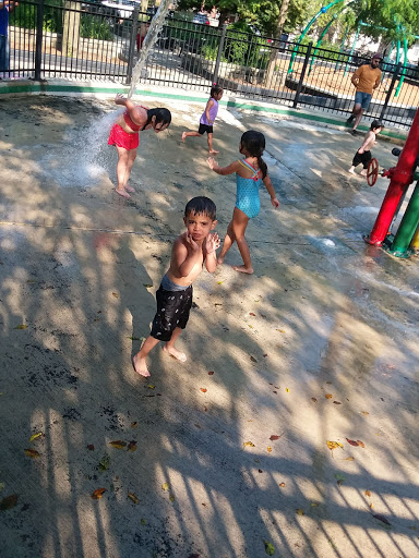 Park «Unity Playlot Park», reviews and photos, 2636 N Kimball Ave, Chicago, IL 60647, USA