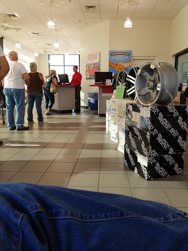 Tire Shop «Discount Tire Store - Queen Creek, AZ», reviews and photos, 21505 S Ellsworth Loop, Queen Creek, AZ 85142, USA