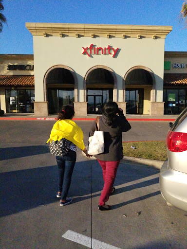 Grocery Store «H.E.B.», reviews and photos, 2805 Business Center Dr, Pearland, TX 77584, USA