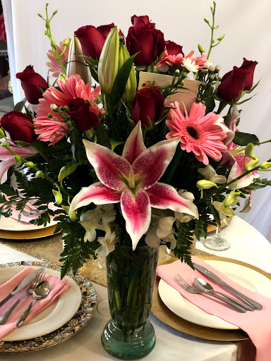 Florist «Illusion Florist & Events», reviews and photos, 12231 SE Stark St, Portland, OR 97233, USA