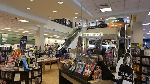 Book Store «Barnes & Noble Booksellers Sugarhouse», reviews and photos, 1104 E 2100 S, Salt Lake City, UT 84106, USA