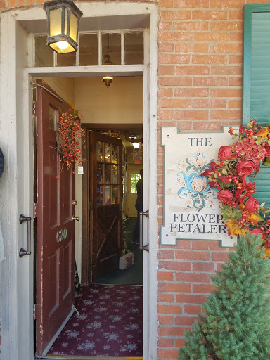 Florist «The Flower Petaler», reviews and photos, 620 S Main St, St Charles, MO 63301, USA