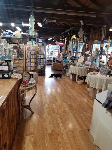 Gift Shop «Beach Basket Gift, Clothing & Christmas Shop», reviews and photos, 4102 Harborview Dr, Gig Harbor, WA 98332, USA