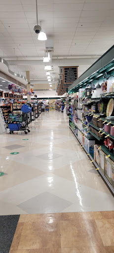 Grocery Store «Harris Teeter», reviews and photos, 500 Oberlin Rd, Raleigh, NC 27605, USA