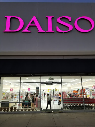 Shopping Mall «The Parks at Arlington», reviews and photos, 3811 S Cooper St, Arlington, TX 76015, USA