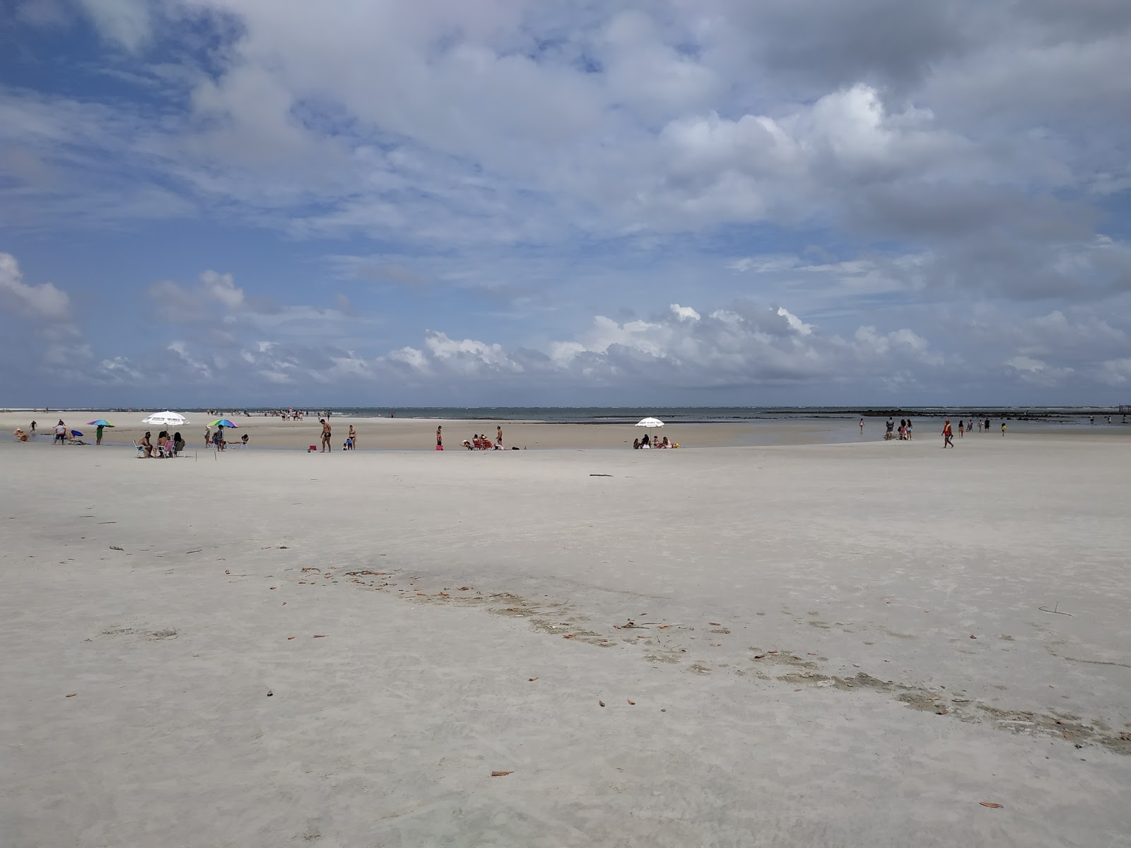 Photo de Praia do Macarico - bon endroit convivial pour les animaux de compagnie pour les vacances