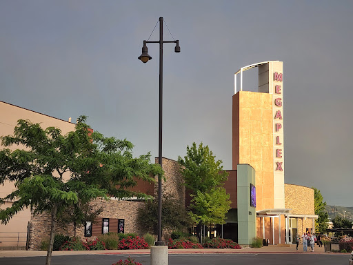 Movie Theater «Megaplex Theatres at Legacy Crossing», reviews and photos, 1075 Legacy Crossing Boulevard, Centerville, UT 84014, USA