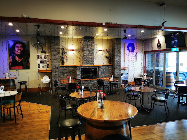 https://www.whakatane.info/business/rhyleys-bar-grill