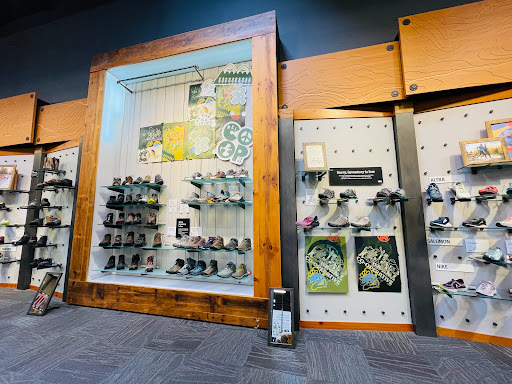 Camping Store «REI», reviews and photos, 7531 North Point Pkwy, Alpharetta, GA 30022, USA