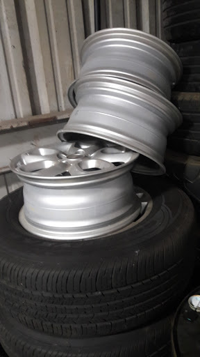 Car Dealer «Alfa Romeo FIAT of McKinney», reviews and photos, 800 N Central Expy, McKinney, TX 75070, USA