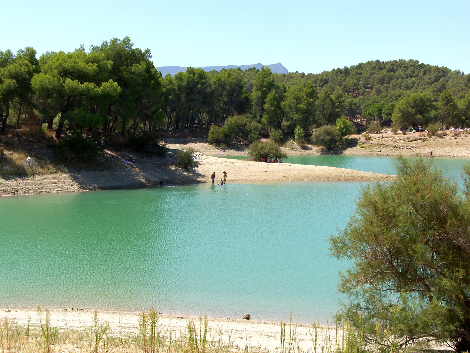 Foto von Playa del promontorio. mit sehr sauber Sauberkeitsgrad