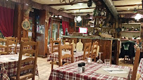 Atmosphère du Restaurant français Le Refuge à Bourg-Saint-Maurice - n°18