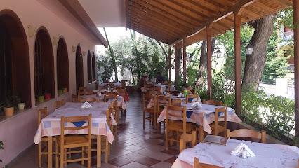 Marinero Taverna - Agia Kyriaki 2, Tolo 210 56, Greece