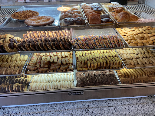 Pastry Shop «Lyndhurst Pastry Shop», reviews and photos, 256 Ridge Rd, Lyndhurst, NJ 07071, USA