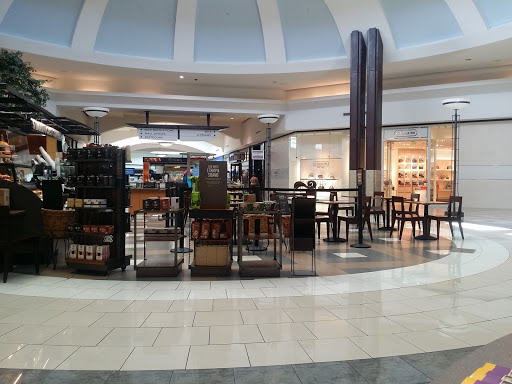 Shopping Mall «Charlottesville Fashion Square», reviews and photos, 1600 Rio Rd E, Charlottesville, VA 22901, USA