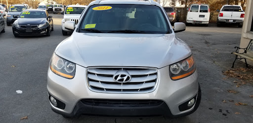 Used Car Dealer «Oakland Auto Sales», reviews and photos, 214 Tremont St, Taunton, MA 02780, USA