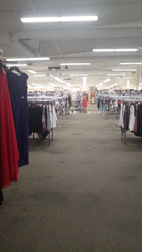 Clothing Store «Burlington Coat Factory», reviews and photos, 13550 Whittier Blvd, Whittier, CA 90605, USA