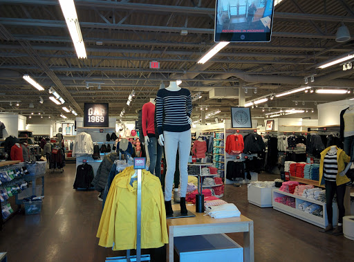 Clothing Store «Gap Outlet», reviews and photos, 1 Outlet Blvd, Wrentham, MA 02093, USA