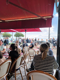 Atmosphère du Restaurant Café de la Plage à Les Sables-d'Olonne - n°3