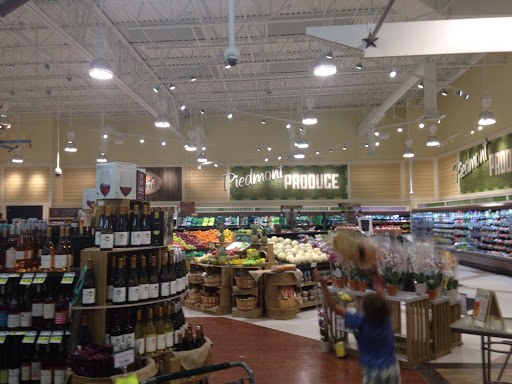 Grocery Store «Lowes Foods of Ocean Isle Beach», reviews and photos, 6278 Beach Dr SW #5, Ocean Isle Beach, NC 28469, USA