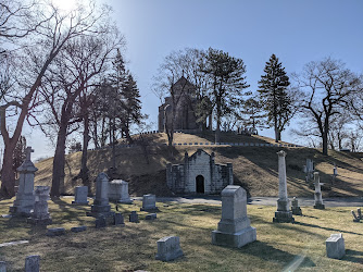 Calvary Cemetery & Mausoleum
