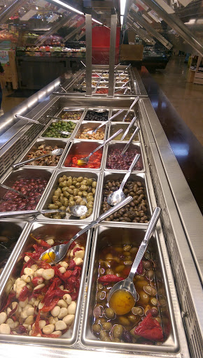 Grocery Store «Fresh Thyme Farmers Market - Omaha», reviews and photos, 14949 Evans Plaza, Omaha, NE 68116, USA