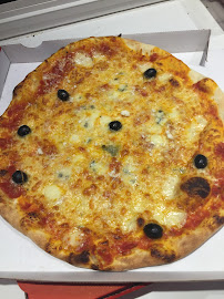 Plats et boissons du Pizzas à emporter Le kiosque à Pizzas à Le Mérévillois - n°12